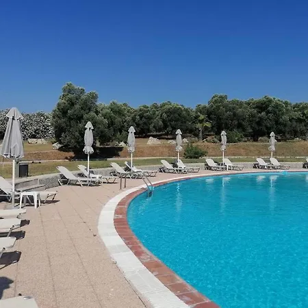 Deluxe In Village Club Villa *